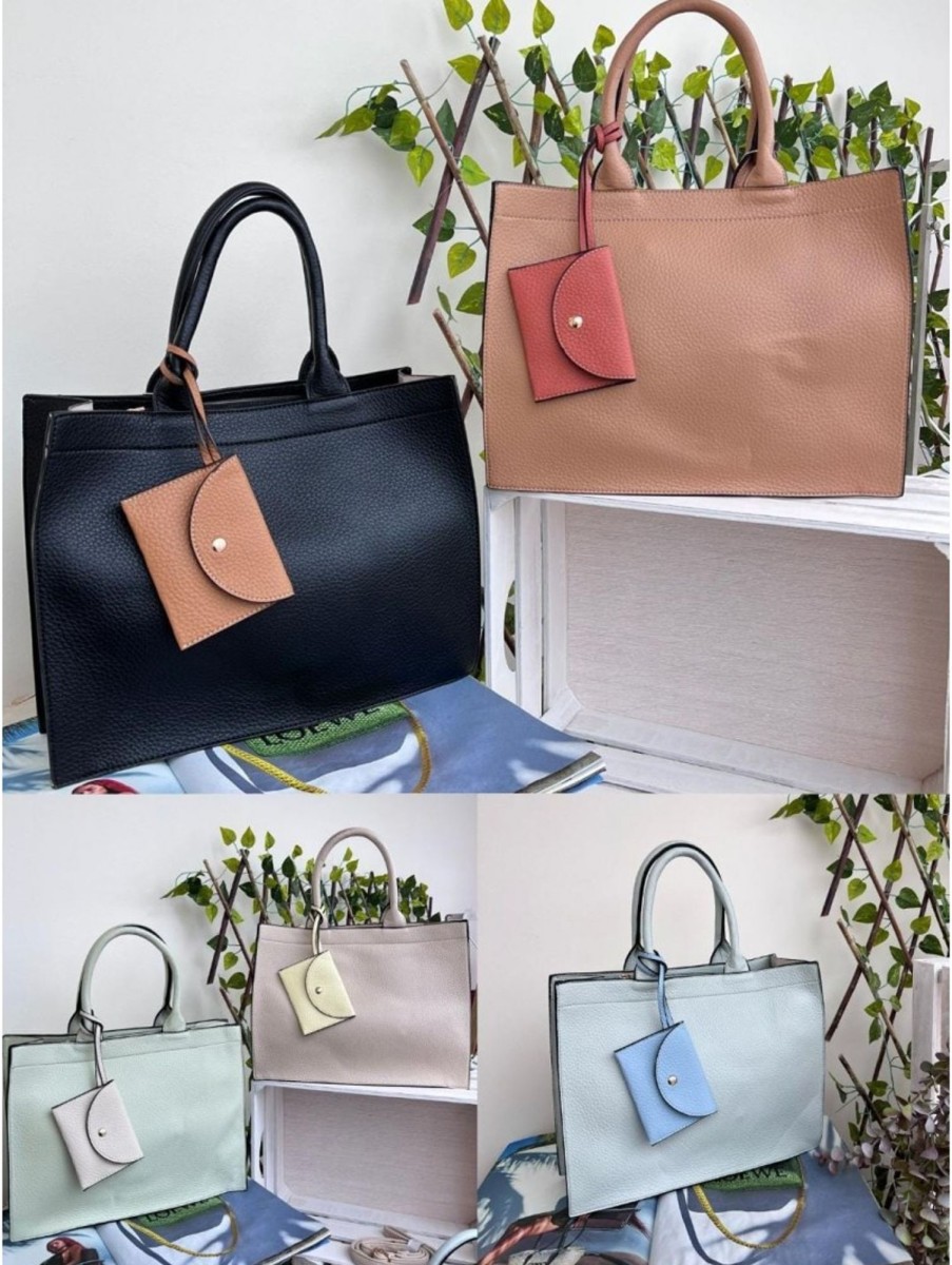 Caperucita Rosa (Rosa Navarro) Bolso Polipiel Personalizado Con Monedero Pisa